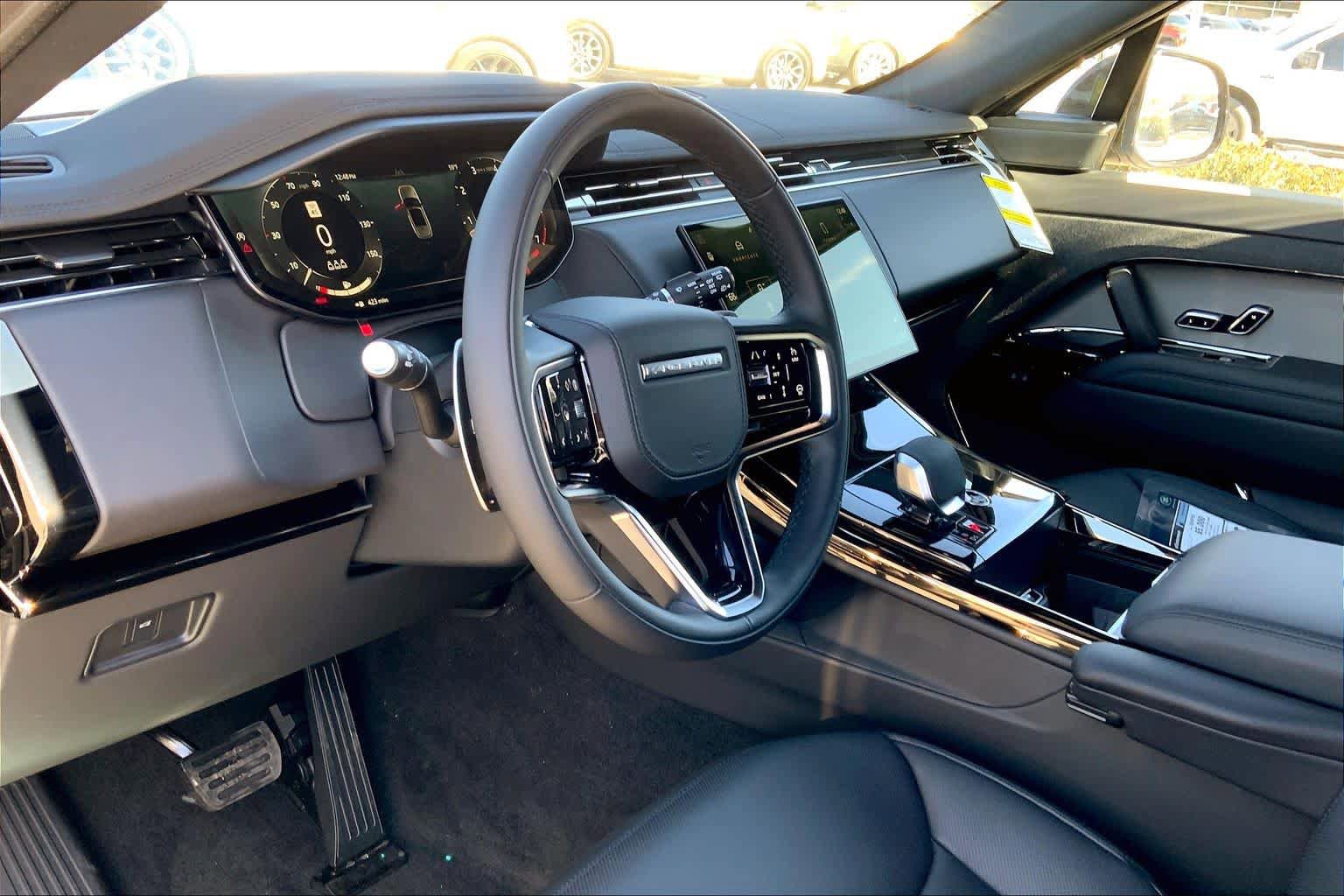New 2026 Land Rover Range Rover Sport SE image 8