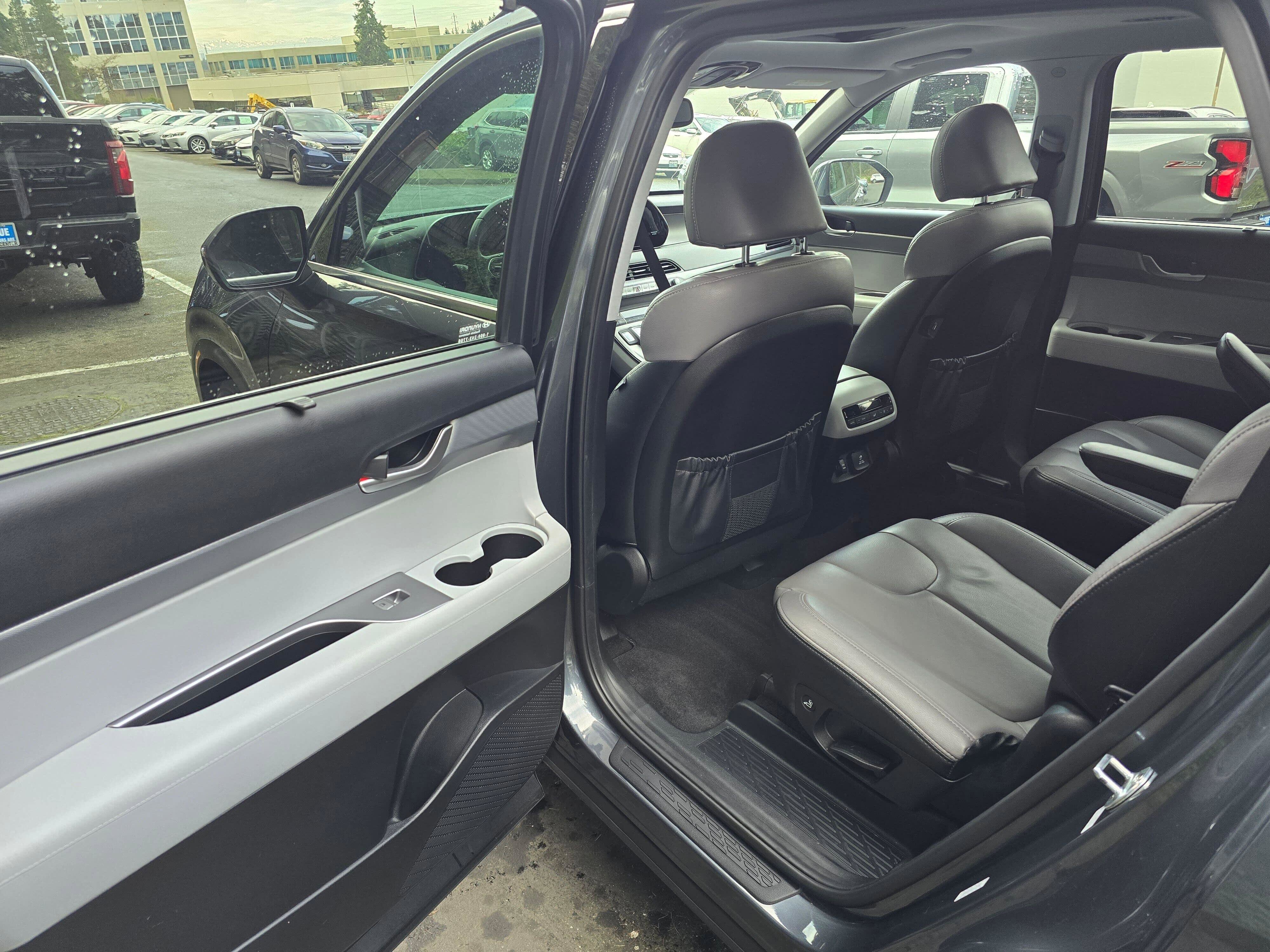 Used 2020 Hyundai Palisade SEL w/ Convenience Package image 16