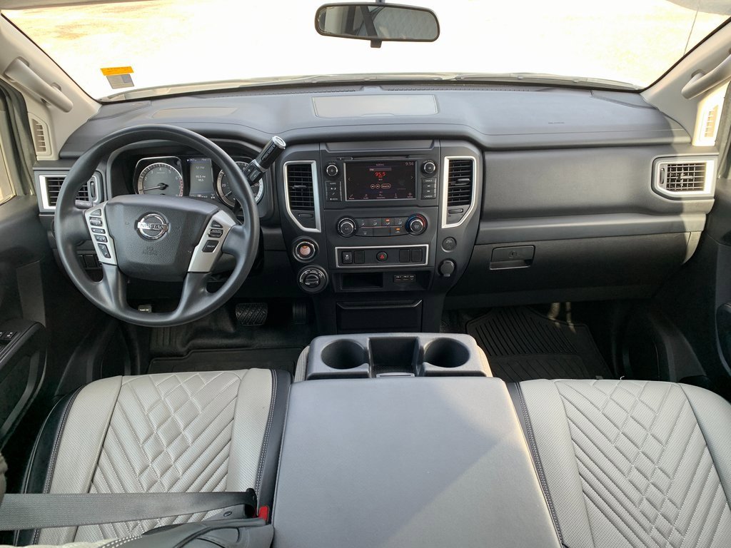 Used 2019 Nissan Titan S w/ S Utility Package image 12