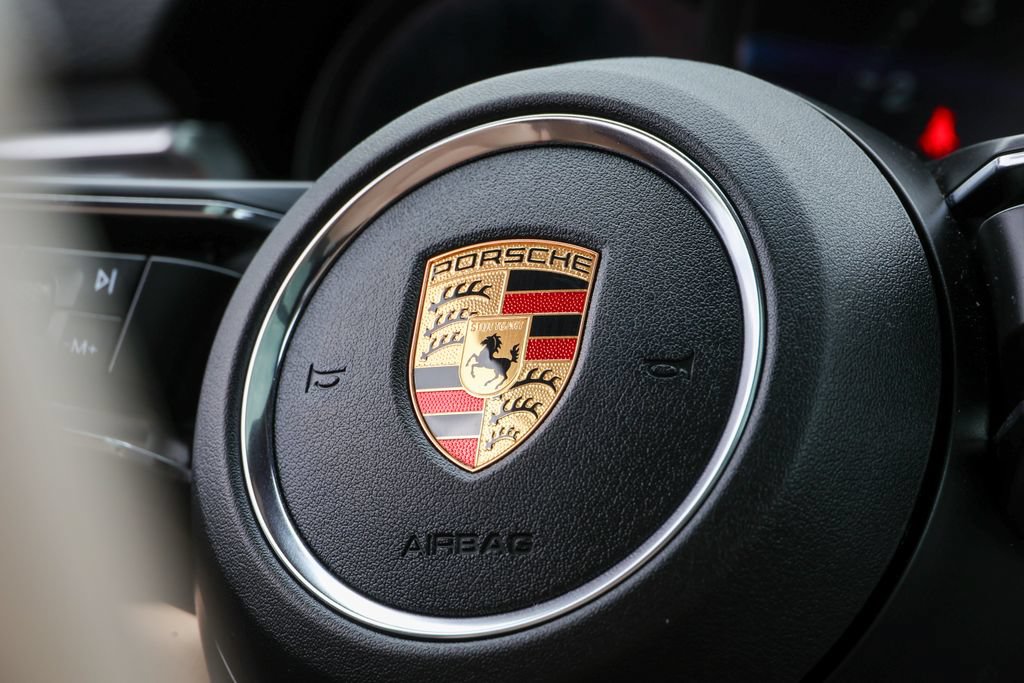 Certified 2023 Porsche Macan Turbo AWD/4WD image 35