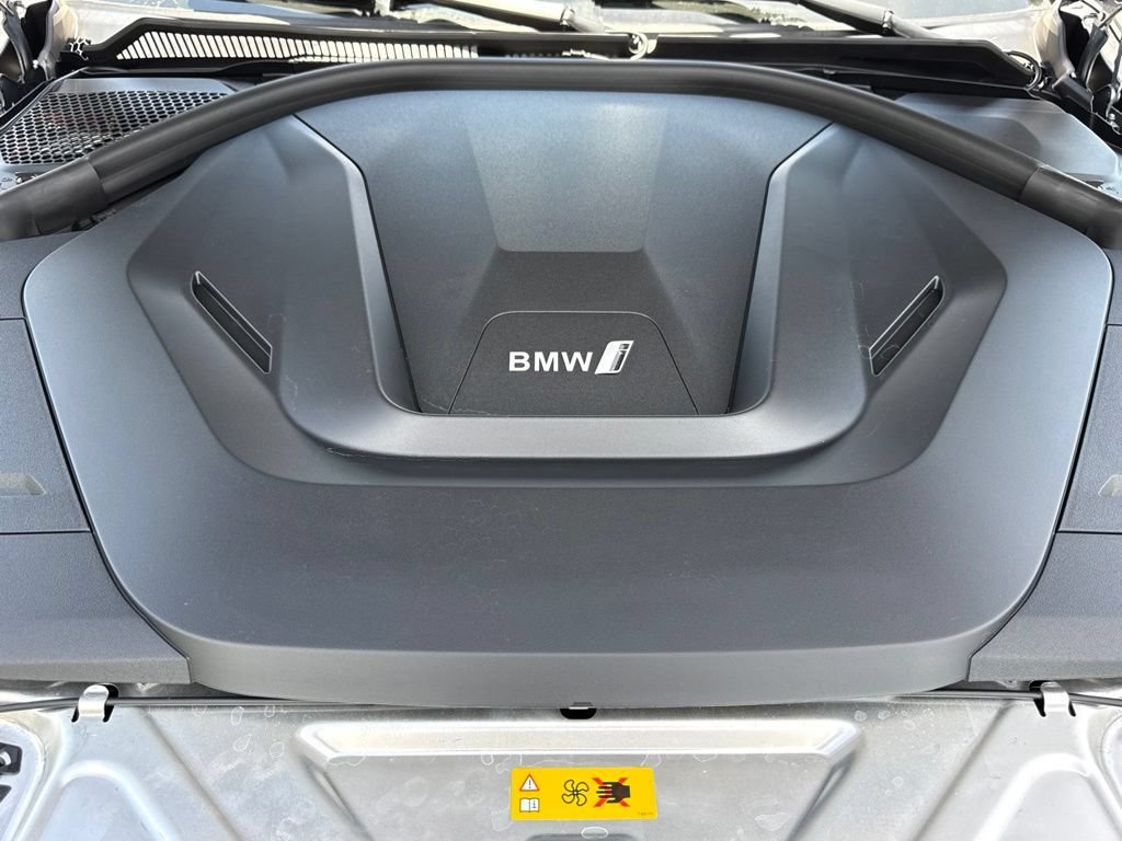 Used 2023 BMW i4 eDrive40 w/ Parking Assistance Package RWD image 33