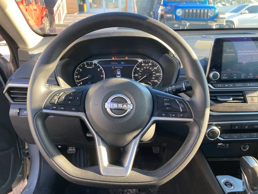 Used 2024 Nissan Altima 2.5 SV image 20