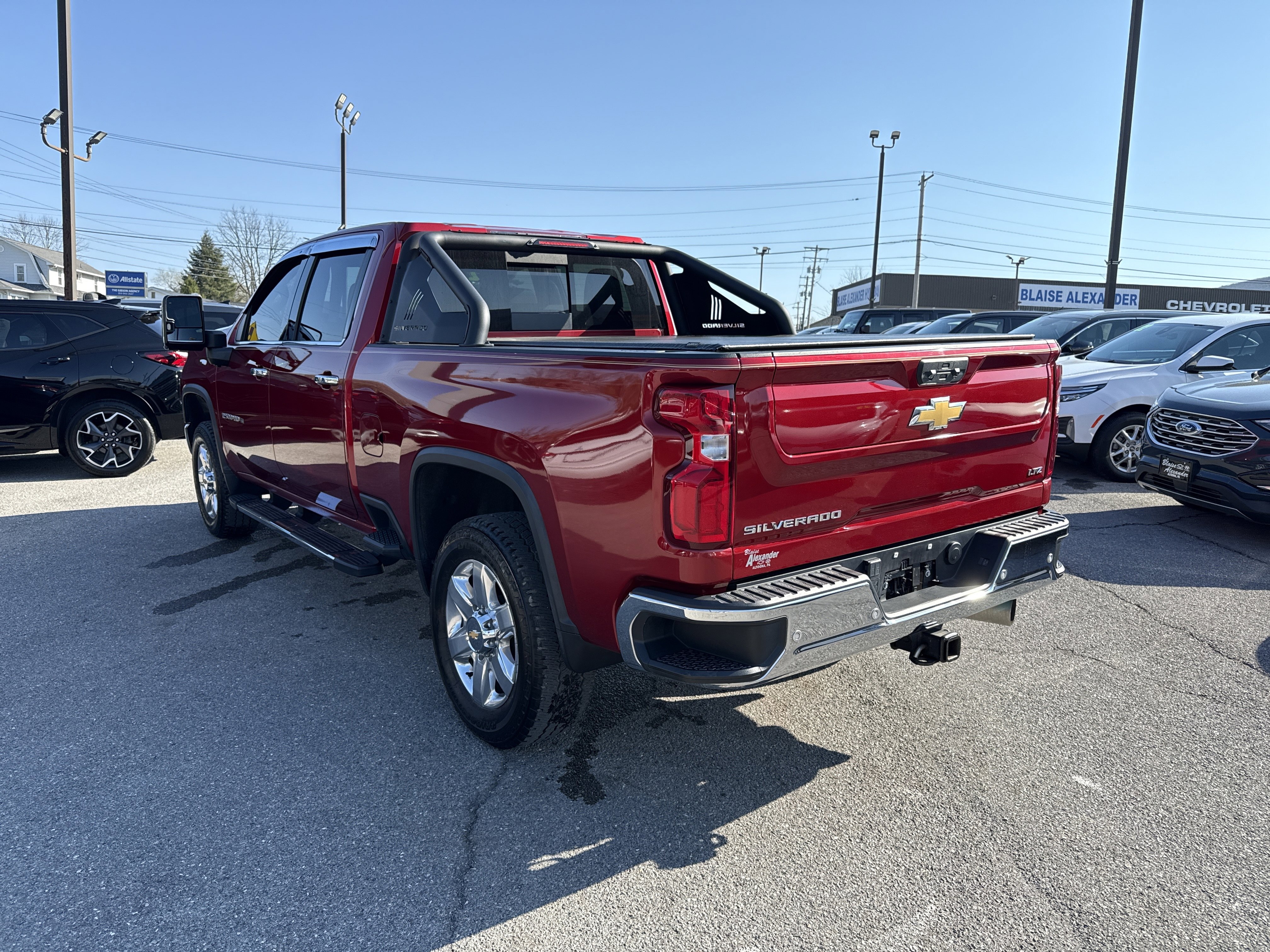Used 2022 Chevrolet Silverado 2500 LTZ w/ LTZ Premium Package image 6