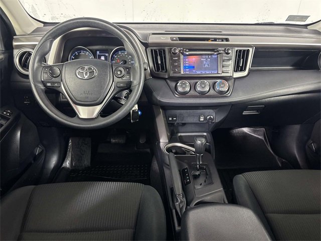 Used 2018 Toyota RAV4 LE image 14