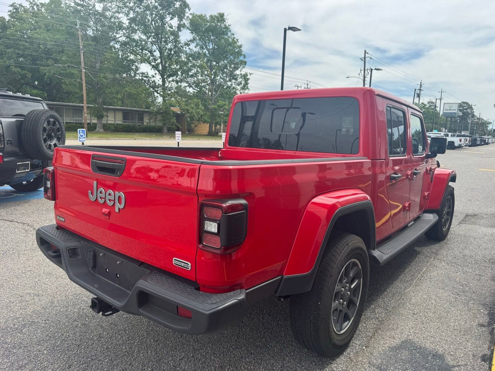 Used 2022 Jeep Gladiator Overland w/ Popular Equipment Package AWD/4WD image 4