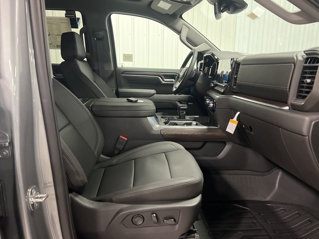 New 2026 GMC Sierra 1500 SLT w/ SLT Premium Plus Package image 9