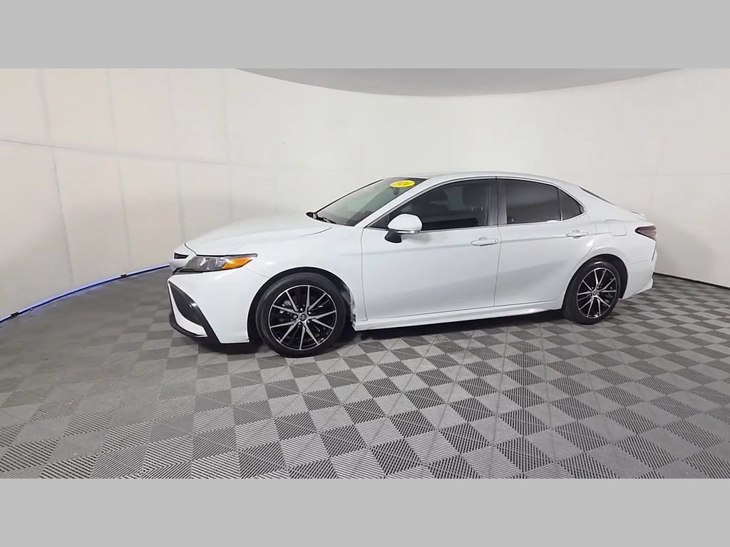Used 2024 Toyota Camry SE FWD image 50