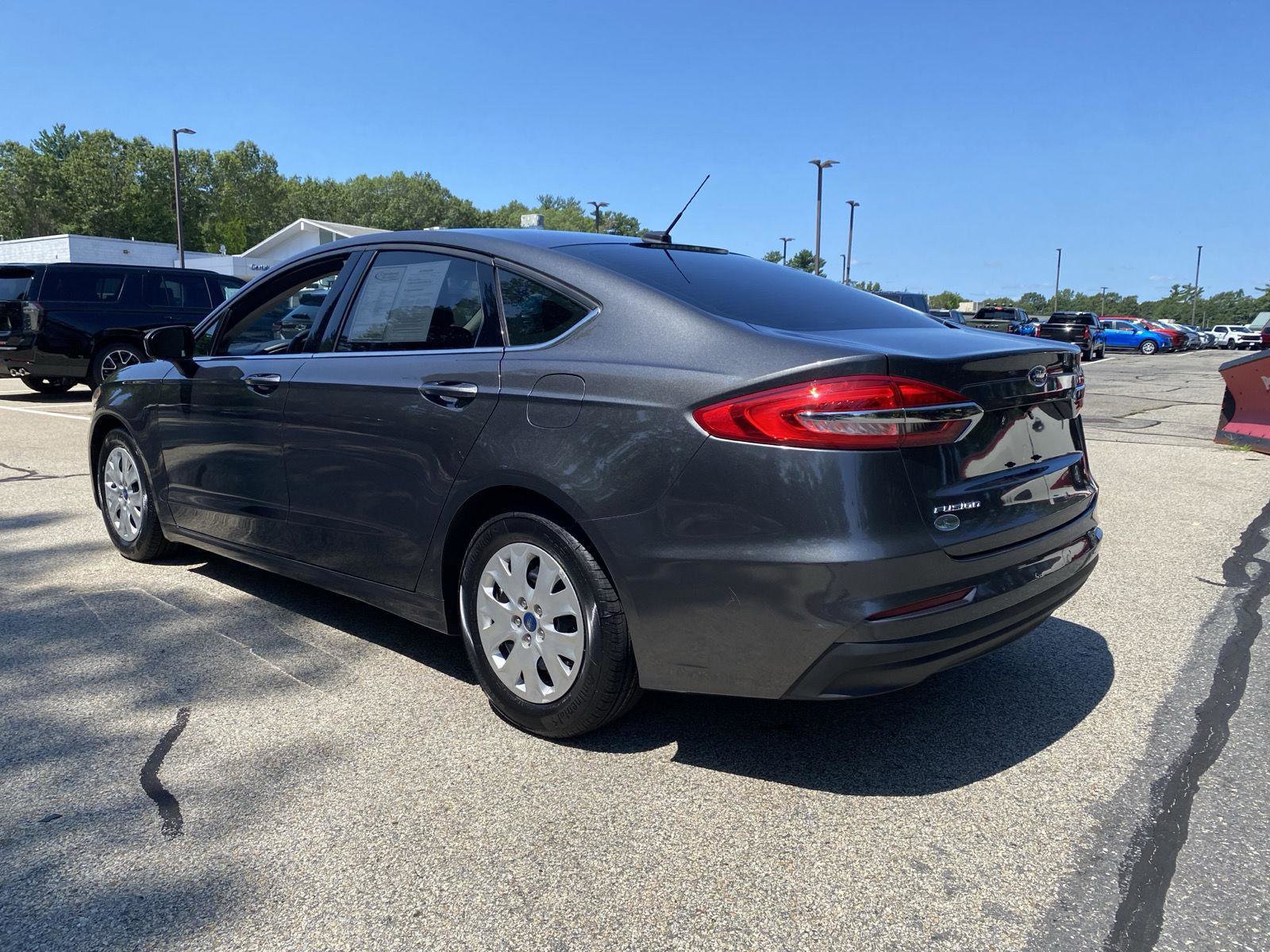 Used 2019 Ford Fusion S image 5