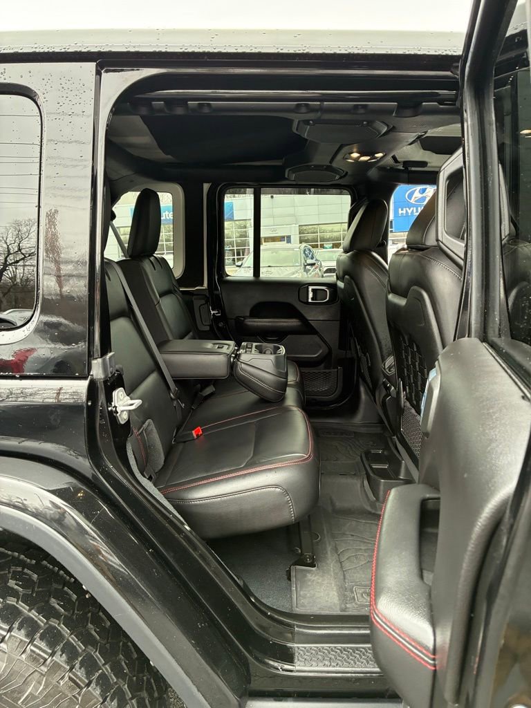 Used 2022 Jeep Wrangler Unlimited Rubicon w/ LED Lighting Group image 27