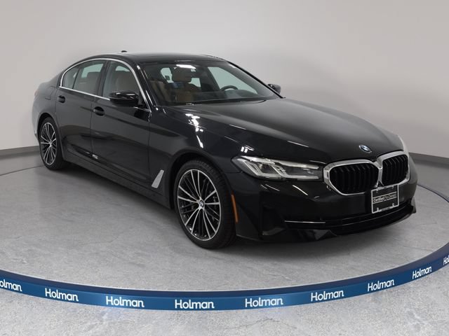 Certified 2023 BMW 530i xDrive w/ Executive Package AWD/4WD image 3