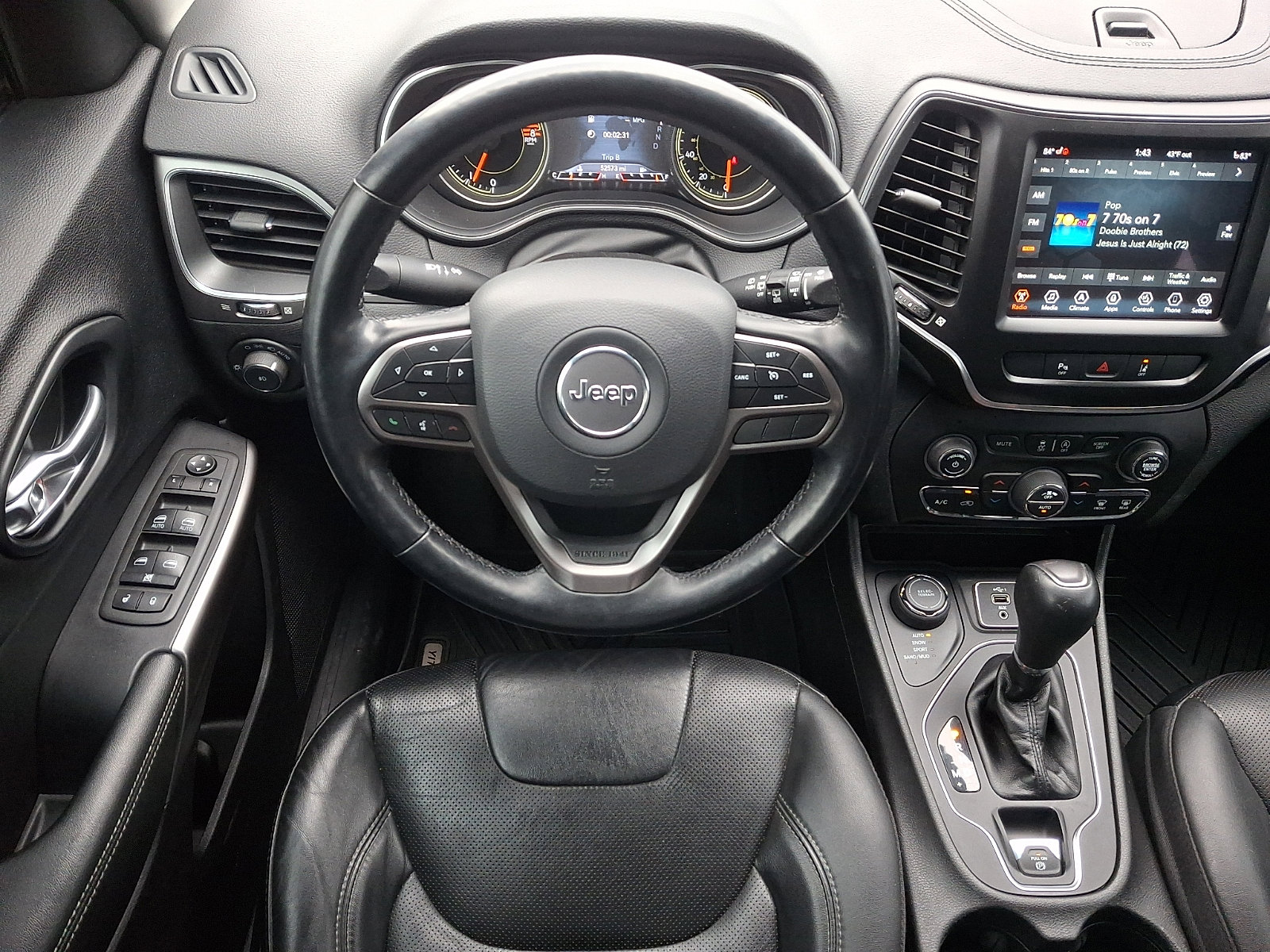 Used 2021 Jeep Cherokee Latitude Lux w/ Comfort/Convenience Group image 12