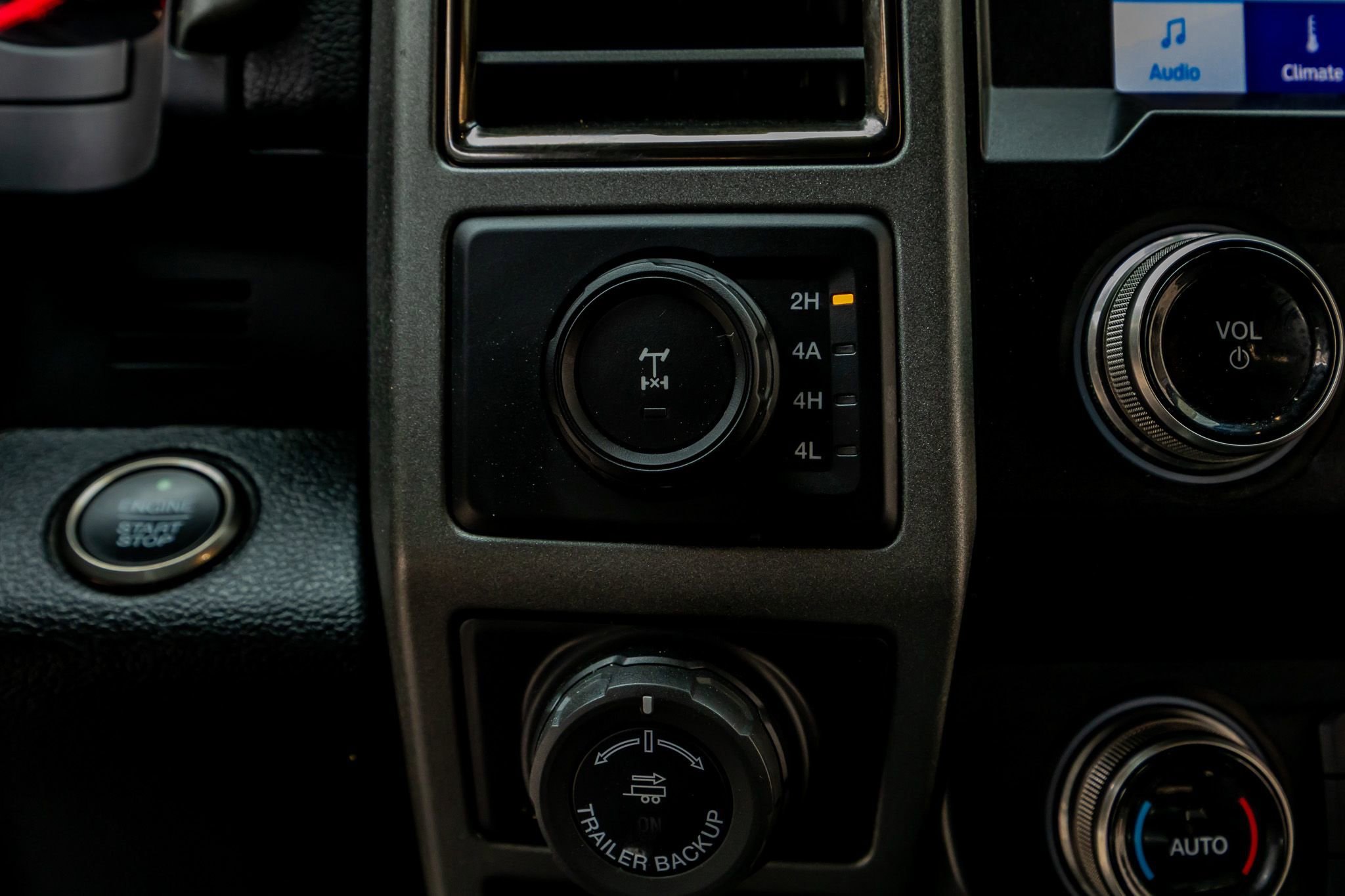 Used 2020 Ford F150 Raptor w/ Equipment Group 802A Luxury image 23