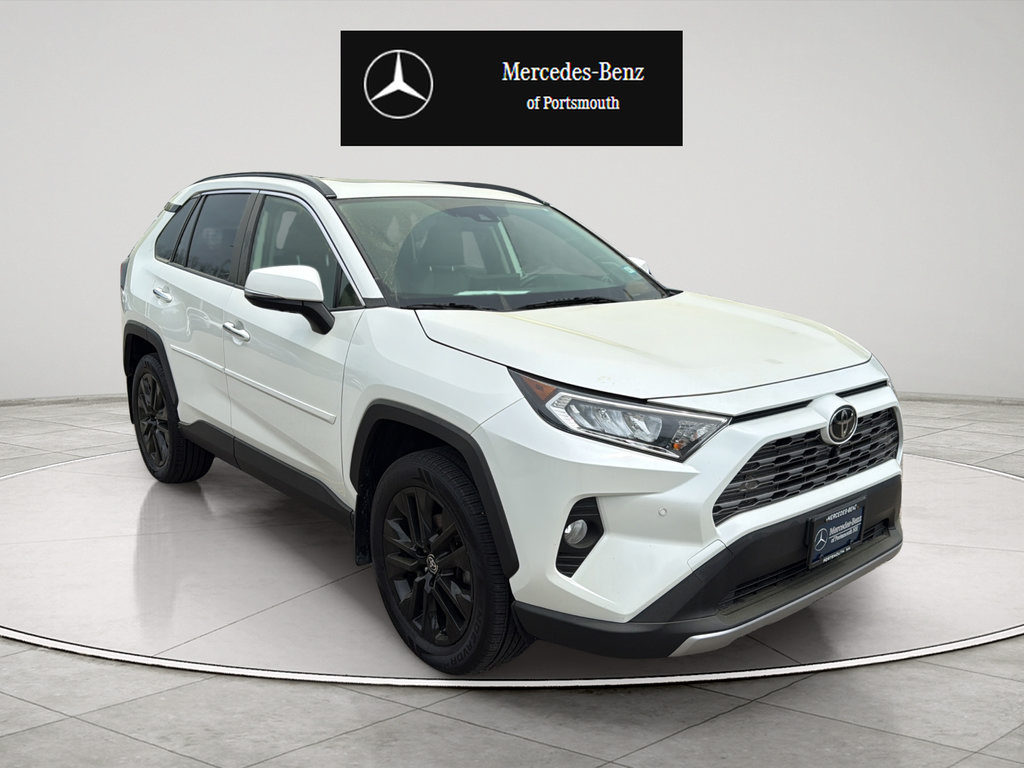 Used 2020 Toyota RAV4 Limited AWD/4WD image 7
