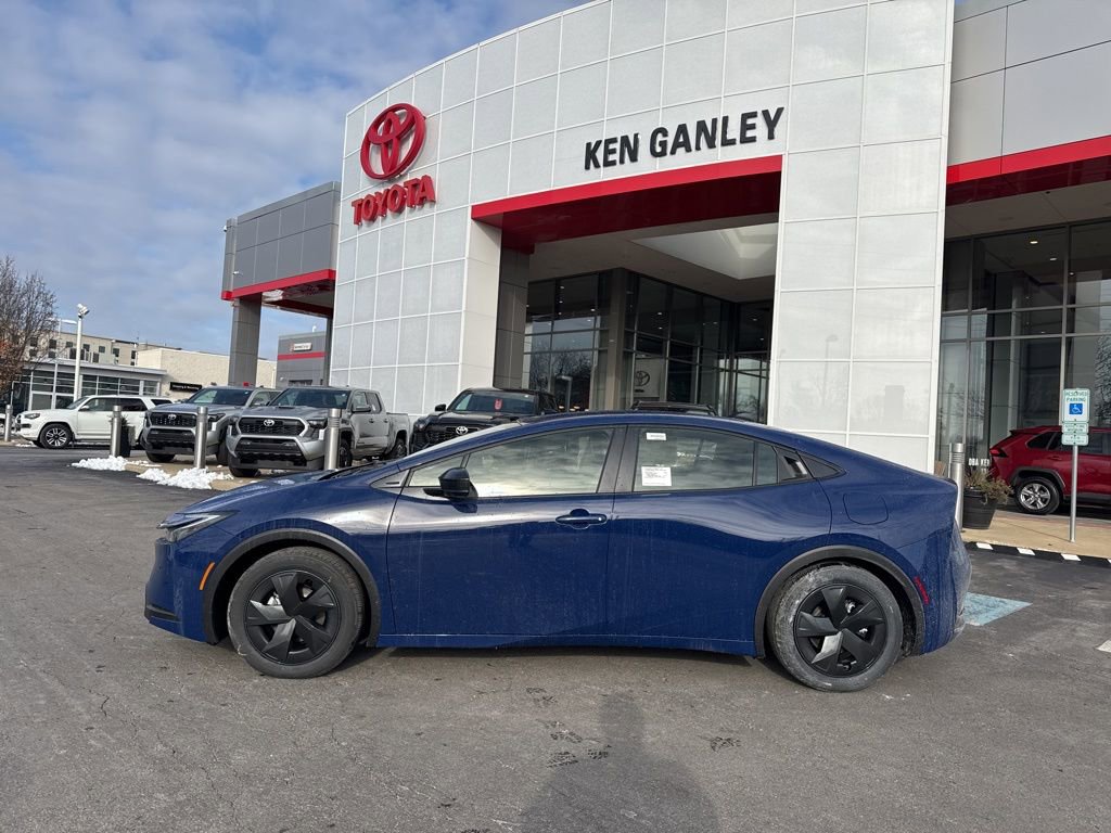 New 2026 Toyota Prius LE image 2