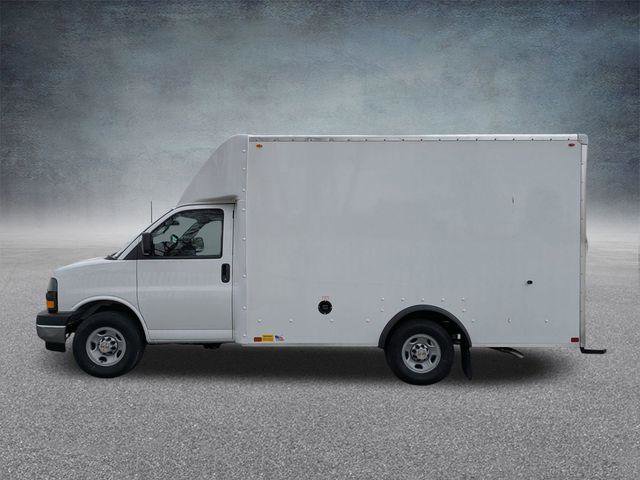 New 2026 Chevrolet Express 3500 w/ Power Convenience Package RWD image 7