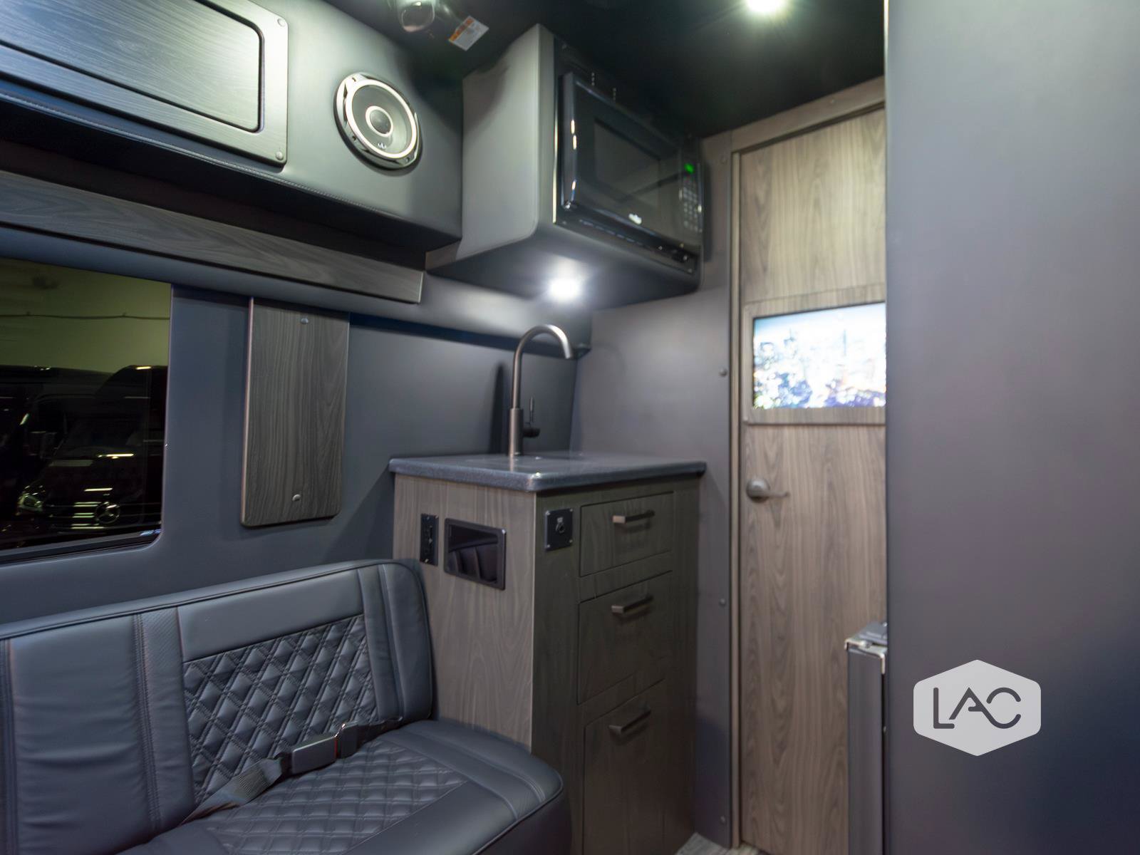 Used 2025 Mercedes-Benz Sprinter 3500 image 10