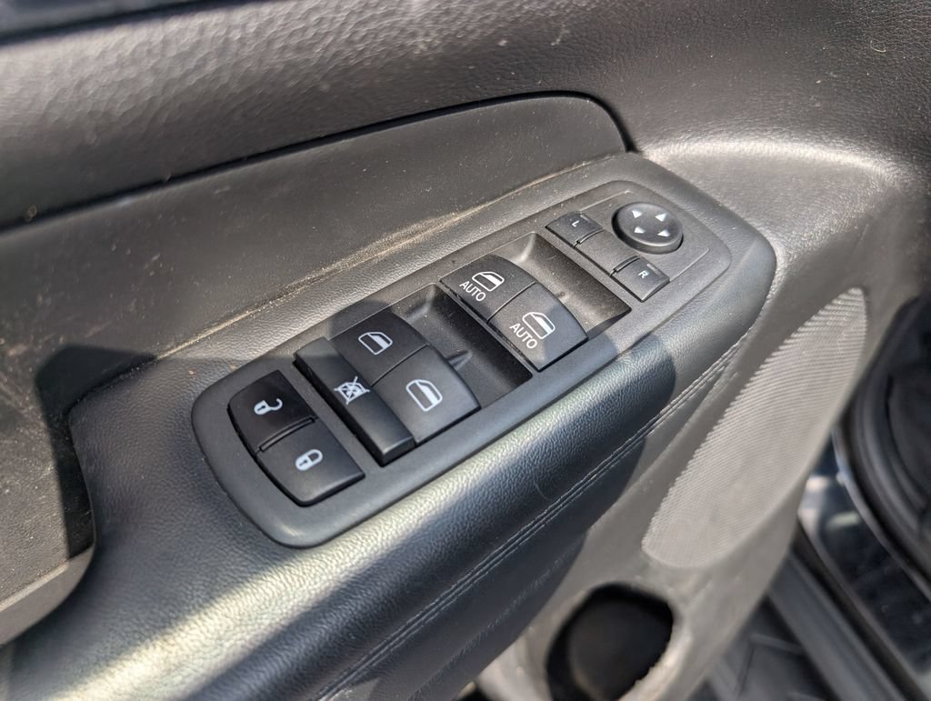 Used 2022 Jeep Grand Cherokee Limited AWD/4WD image 10