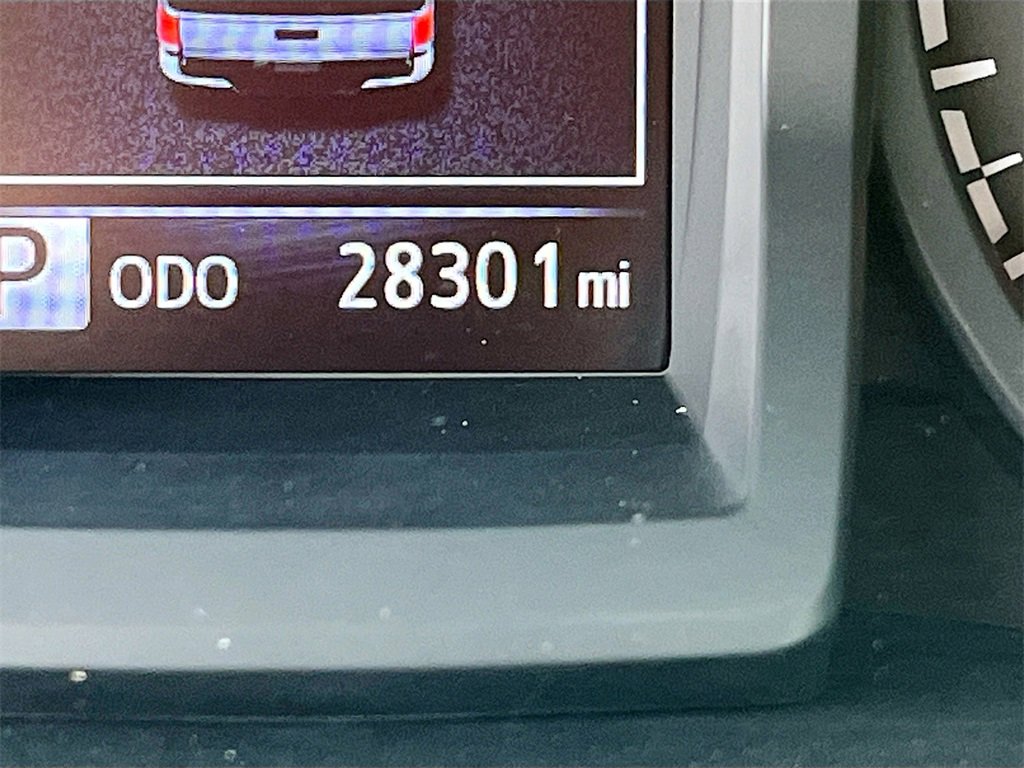 Used 2022 Toyota Tacoma SR w/ SR Convenience Package image 12