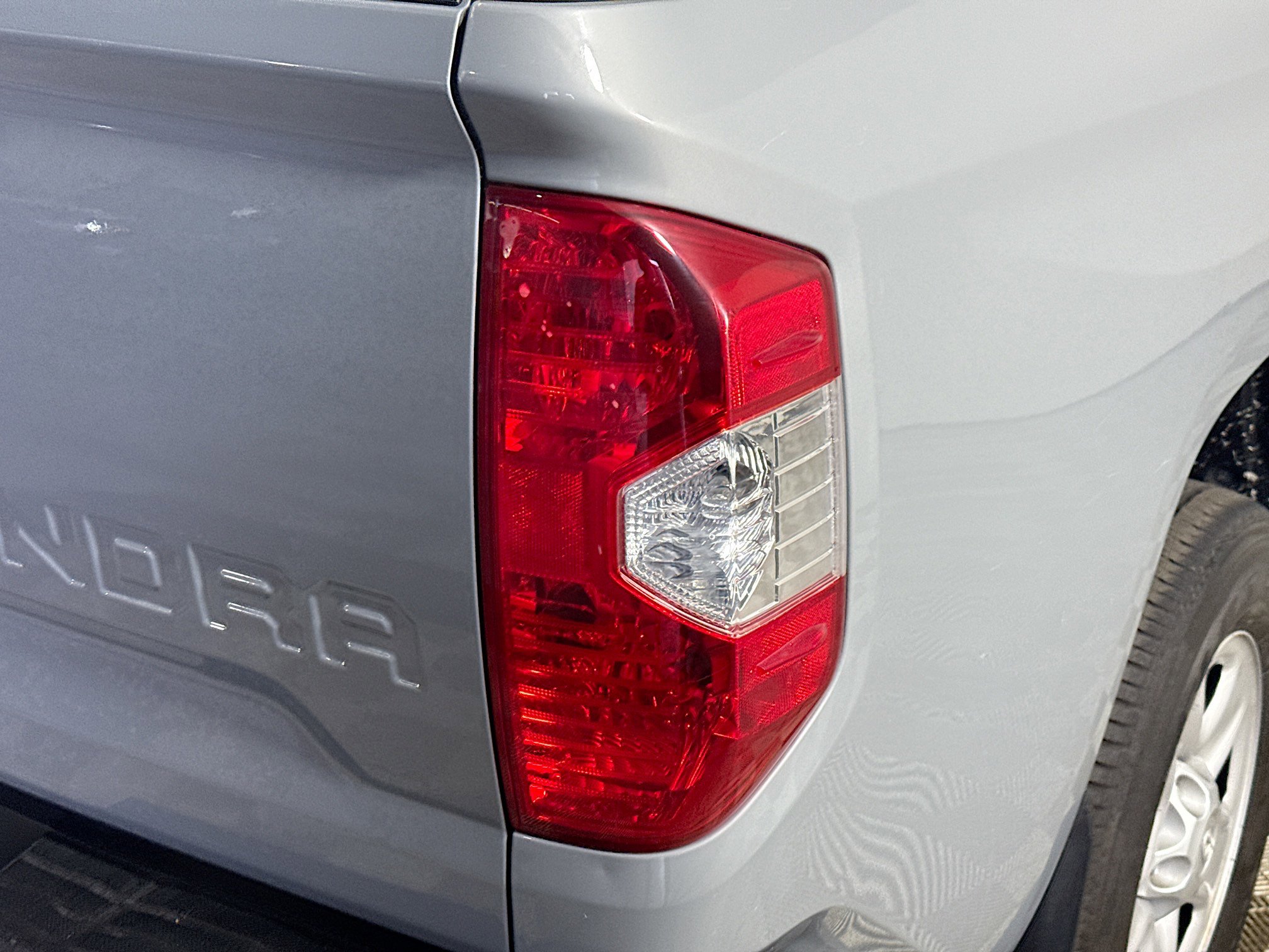 Used 2020 Toyota Tundra SR5 w/ SR5 Upgrade Package image 33