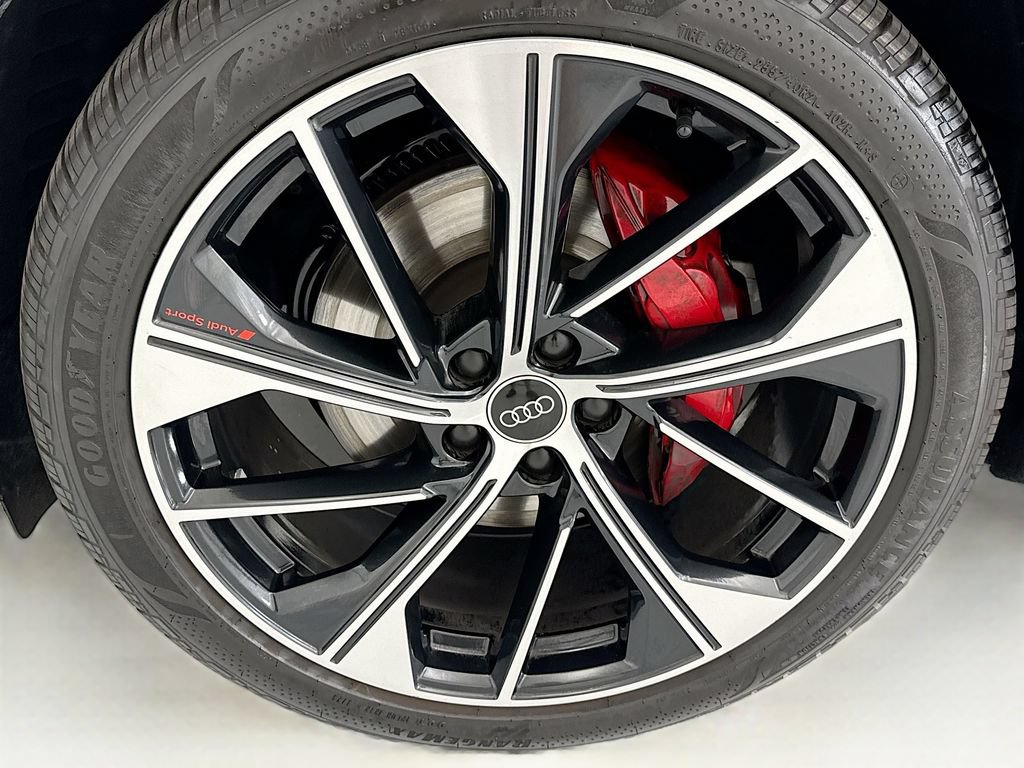 Certified 2023 Audi SQ5 Prestige w/ Prestige Package AWD/4WD image 29