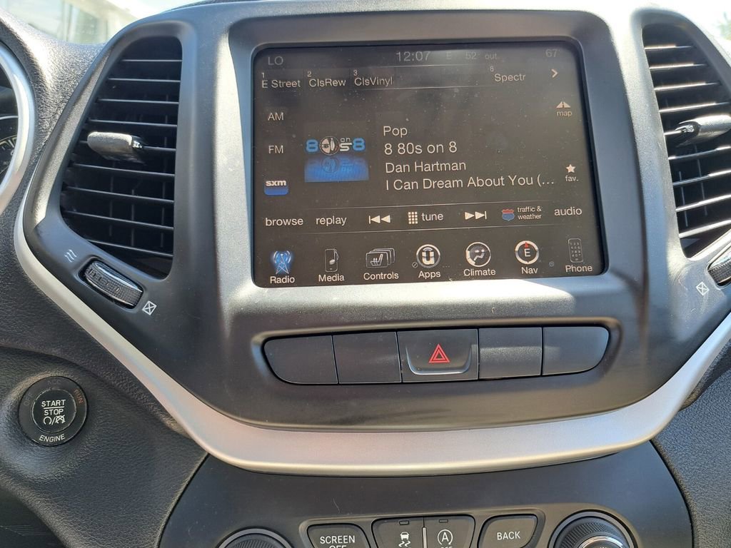 Used 2015 Jeep Cherokee Limited w/ Luxury Group image 10