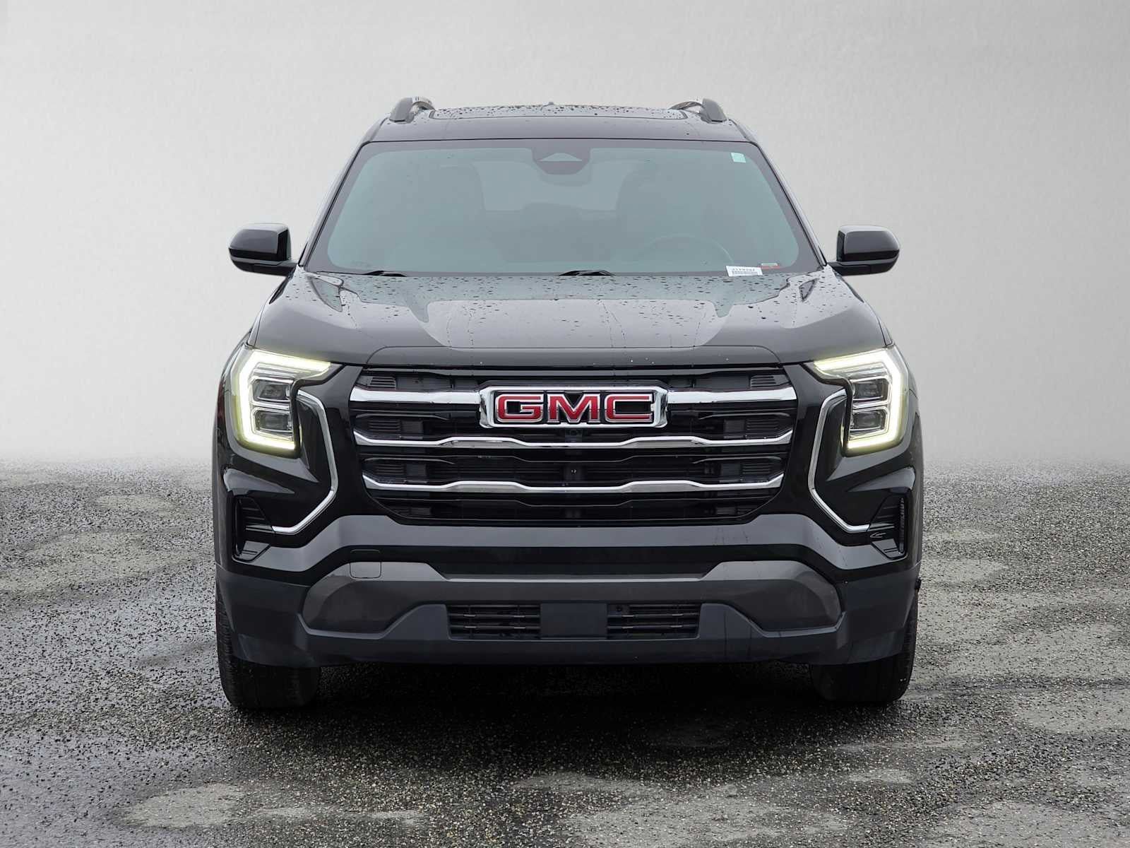 Used 2025 GMC Terrain Elevation w/ Elevation Premium Package AWD/4WD image 8