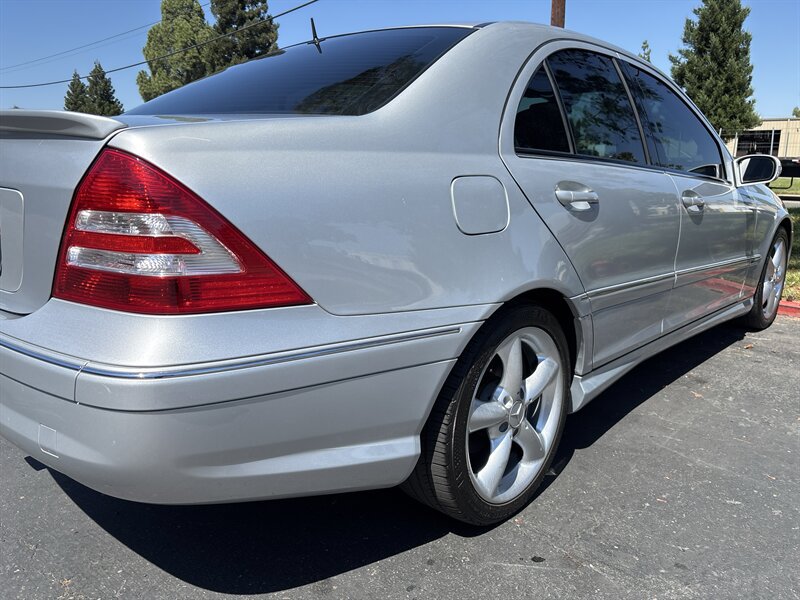 Used 2006 Mercedes-Benz C 350 Sedan image 12