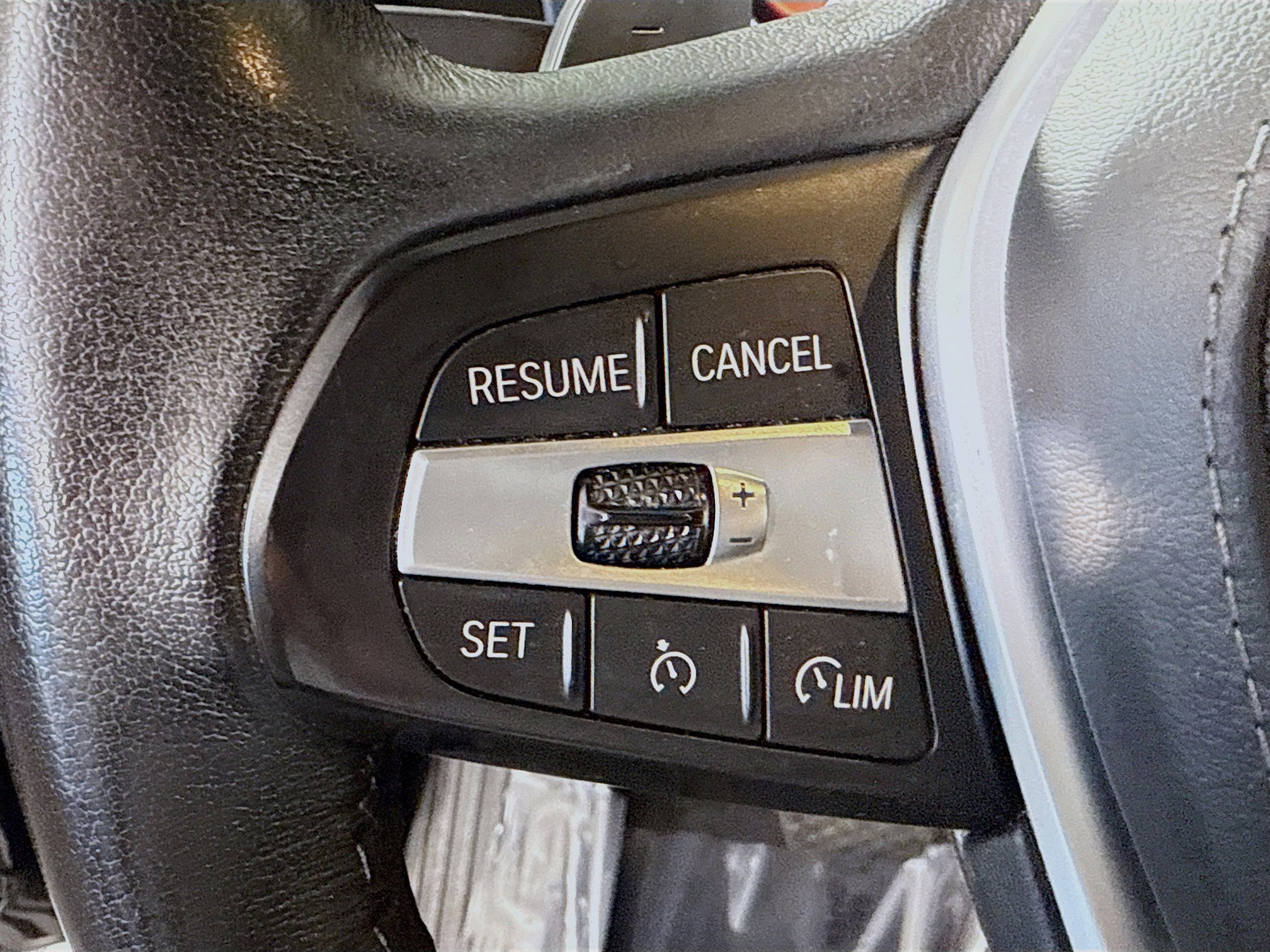 Used 2023 BMW X5 sDrive40i w/ Premium Package RWD image 14