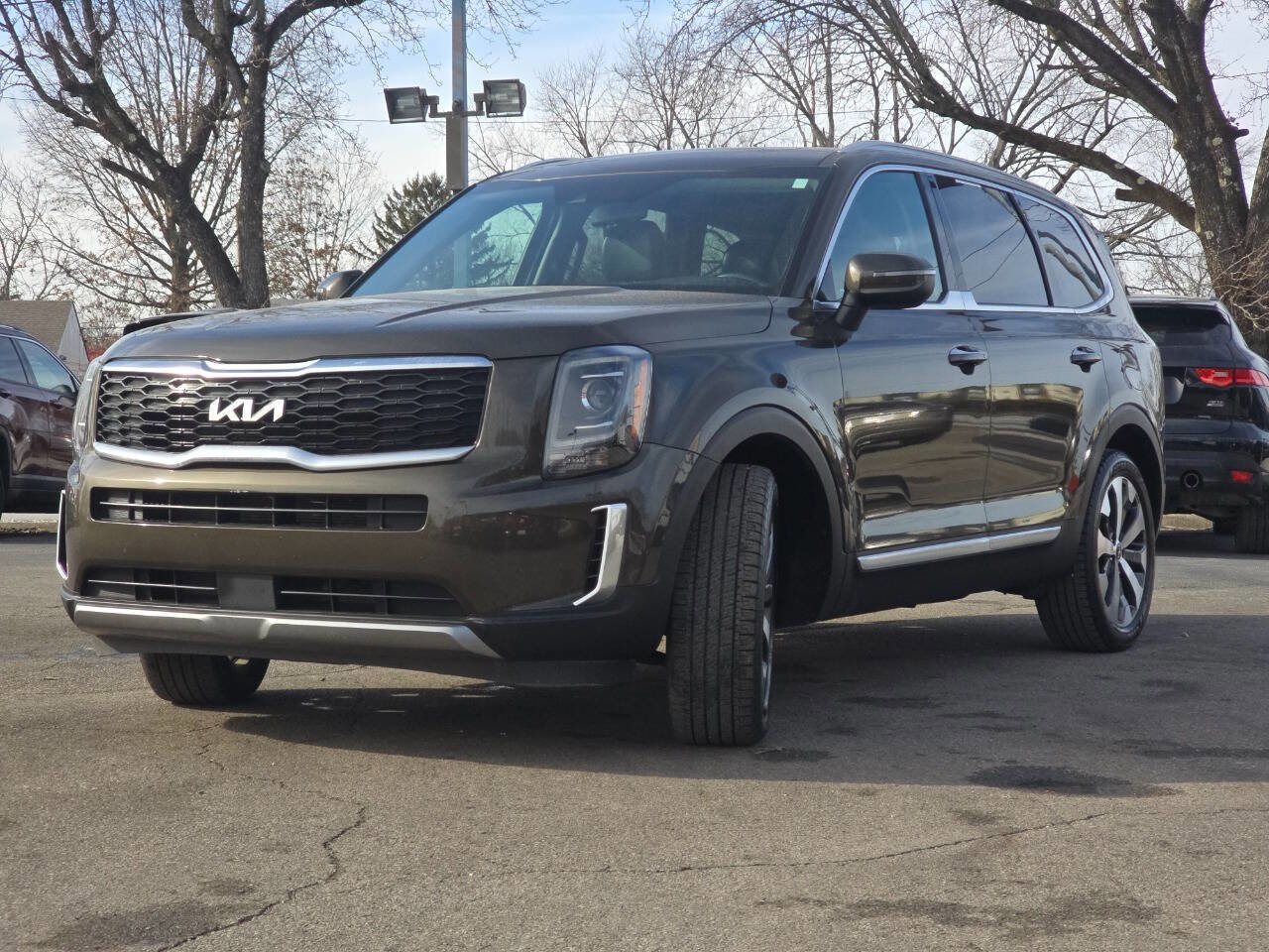 Used 2022 Kia Telluride S image 2