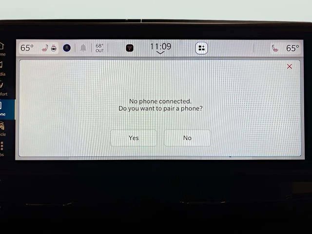 Used 2025 Jeep Wrangler Unlimited Sahara w/ Safety Group image 39