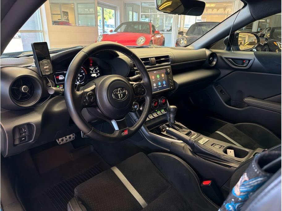 Used 2022 Toyota GR86 Premium w/ ALL Weather Mat Package (TMS) RWD image 24