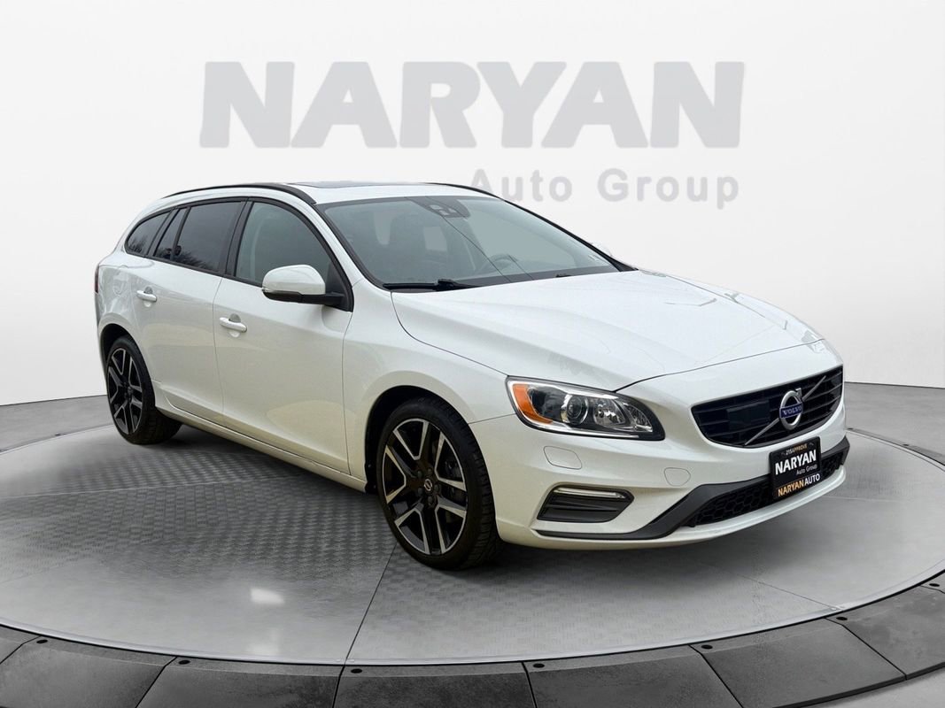 Used 2018 Volvo V60 T5 Dynamic w/ Vision Package image 1