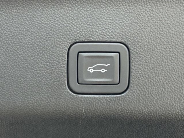 Used 2025 Cadillac Escalade V AWD/4WD image 15