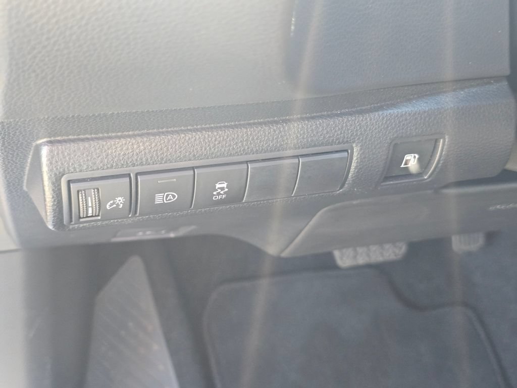 Used 2024 Toyota Corolla SE w/ SE Package FWD image 25