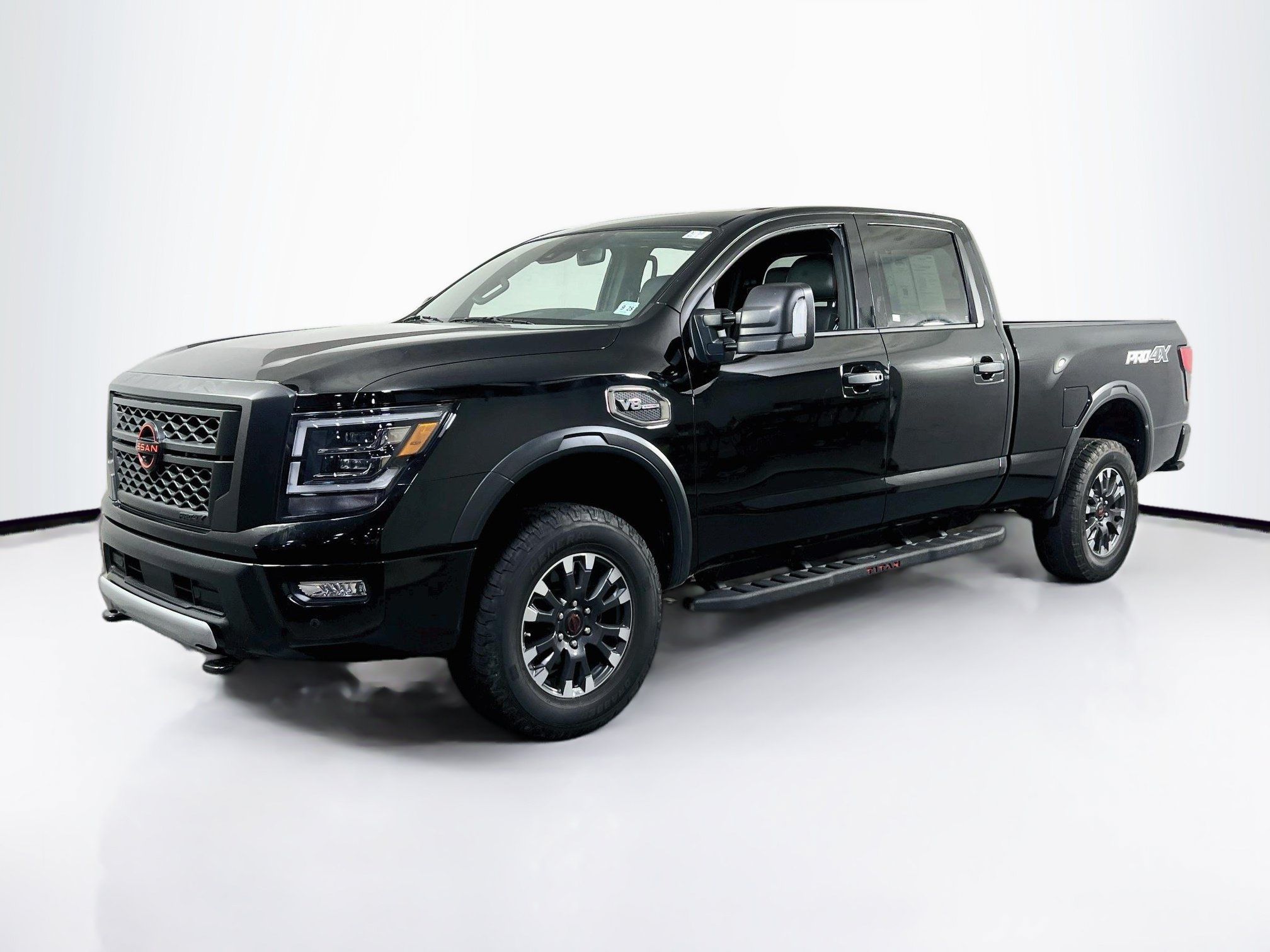 Used 2023 Nissan Titan PRO-4X w/ Pro-4x Convenience Package