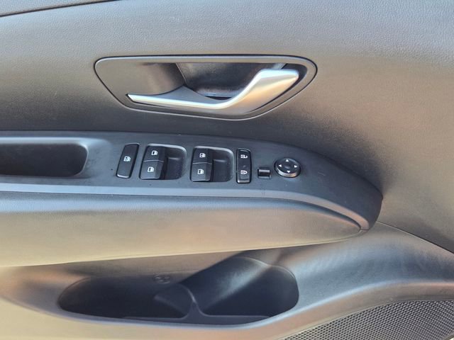 Used 2023 Hyundai Tucson SE image 31