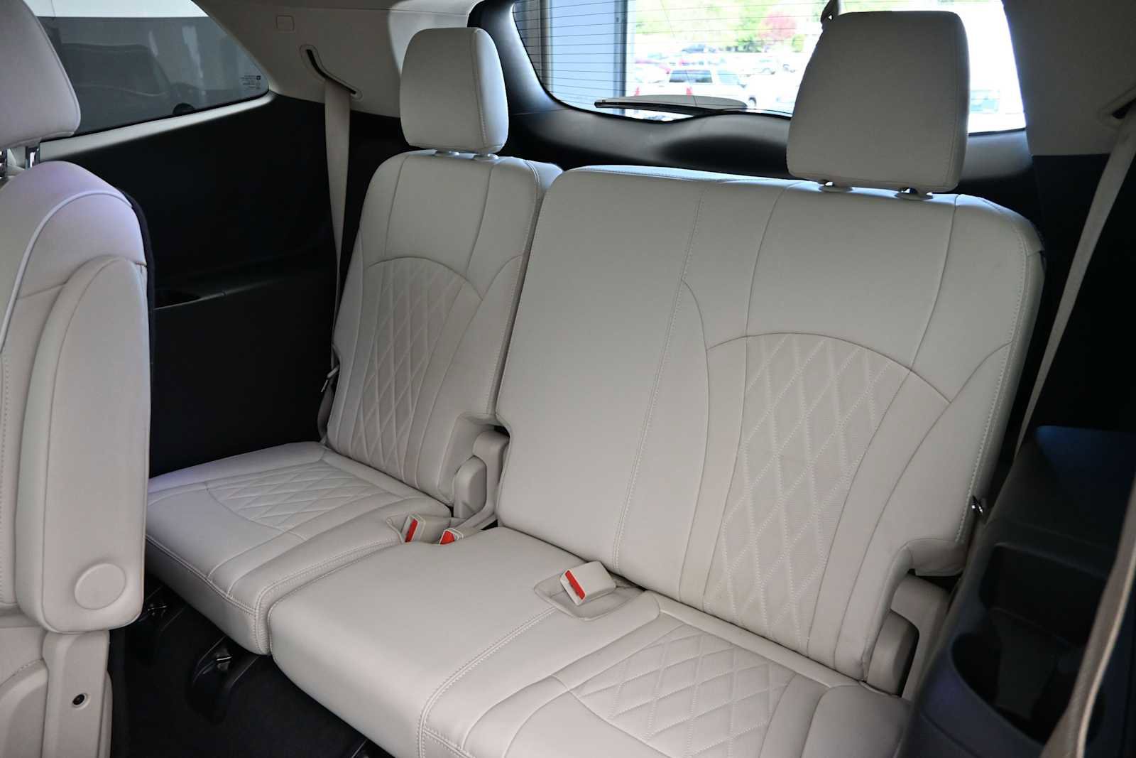 Used 2023 Buick Enclave Avenir w/ Avenir Technology Package image 24