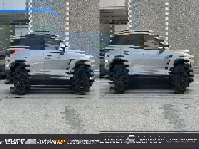 New 2025 Chevrolet Blazer EV LT image 3