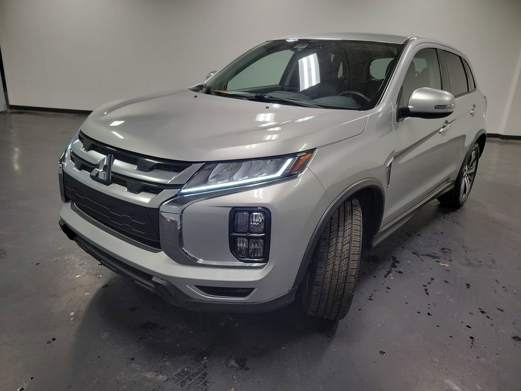 Used 2022 Mitsubishi Outlander Sport SE image 4