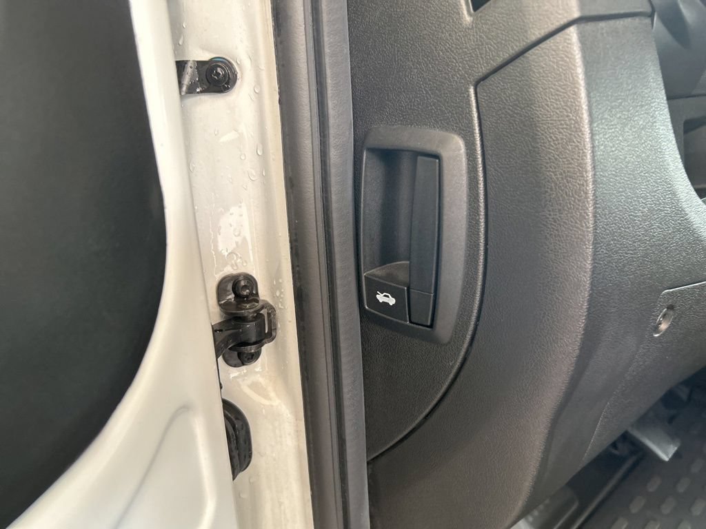Used 2024 RAM ProMaster 3500 w/ Delivery Van Package FWD image 35