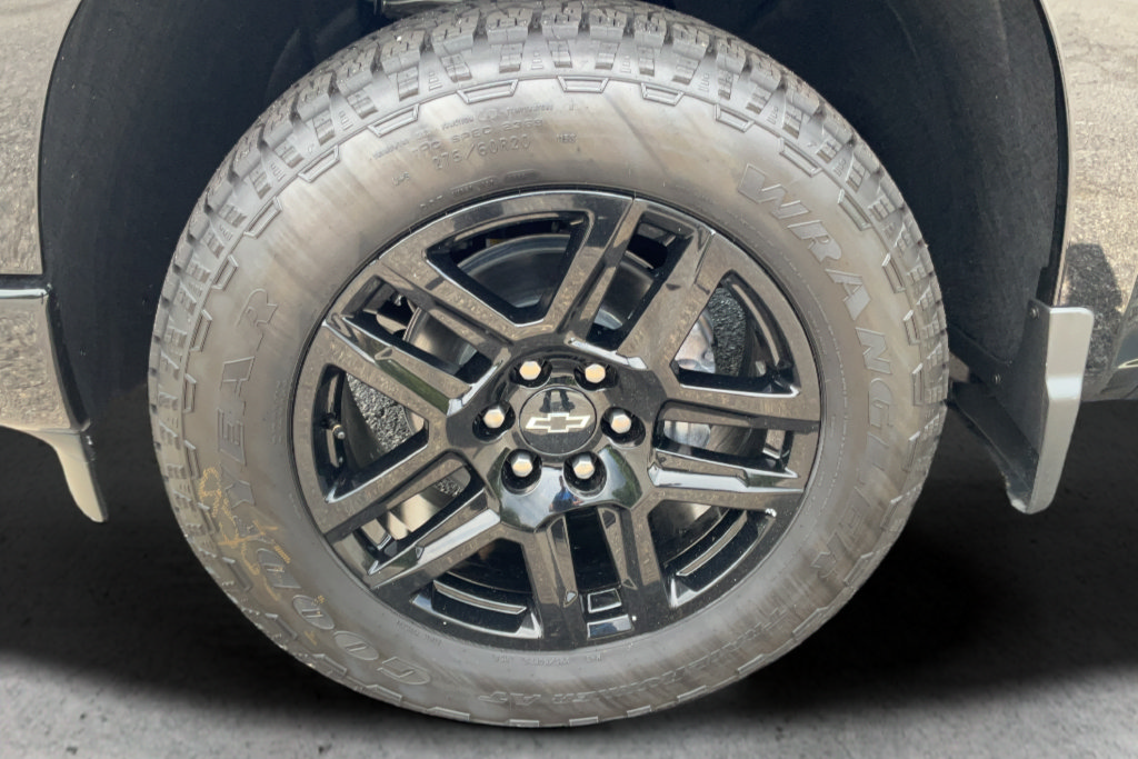 New 2026 Chevrolet Silverado 1500 Custom w/ Turbomax Blackout Package AWD/4WD image 22