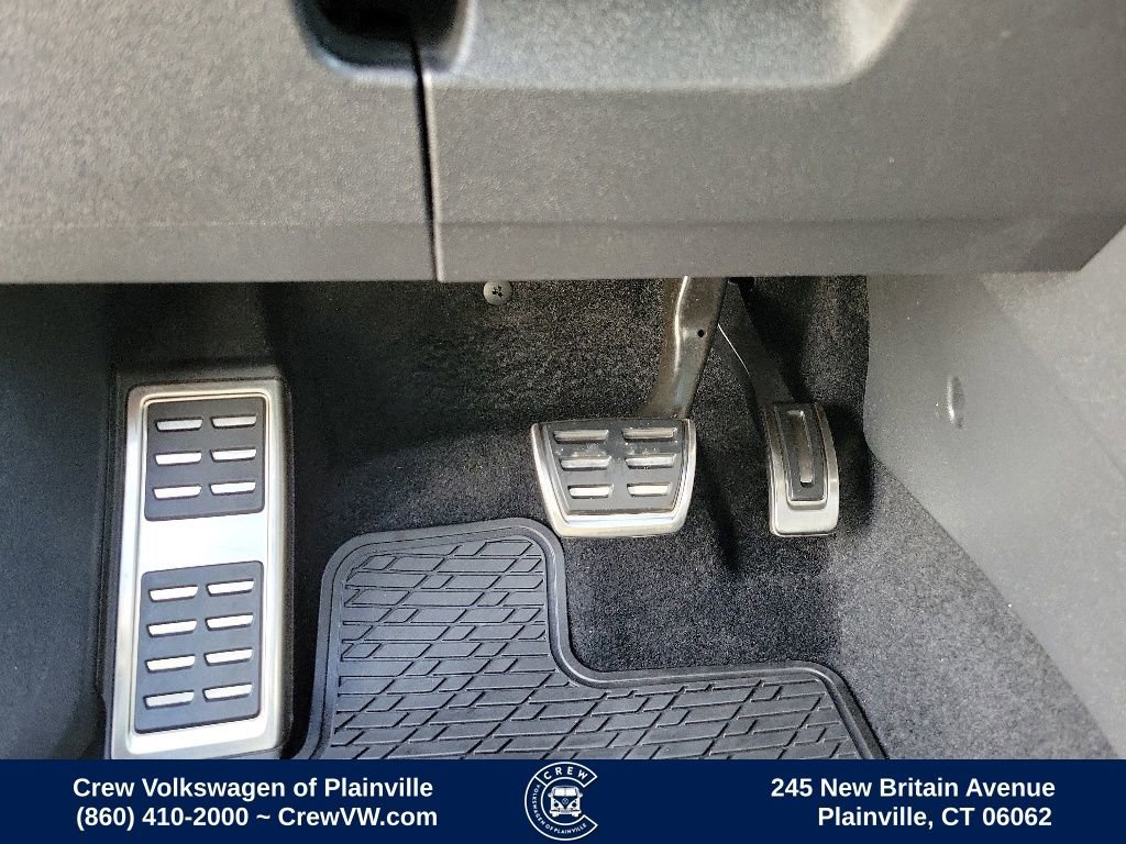 Used 2020 Volkswagen Tiguan SEL Premium R-Line w/ 3rd Row Seat Package AWD/4WD image 41