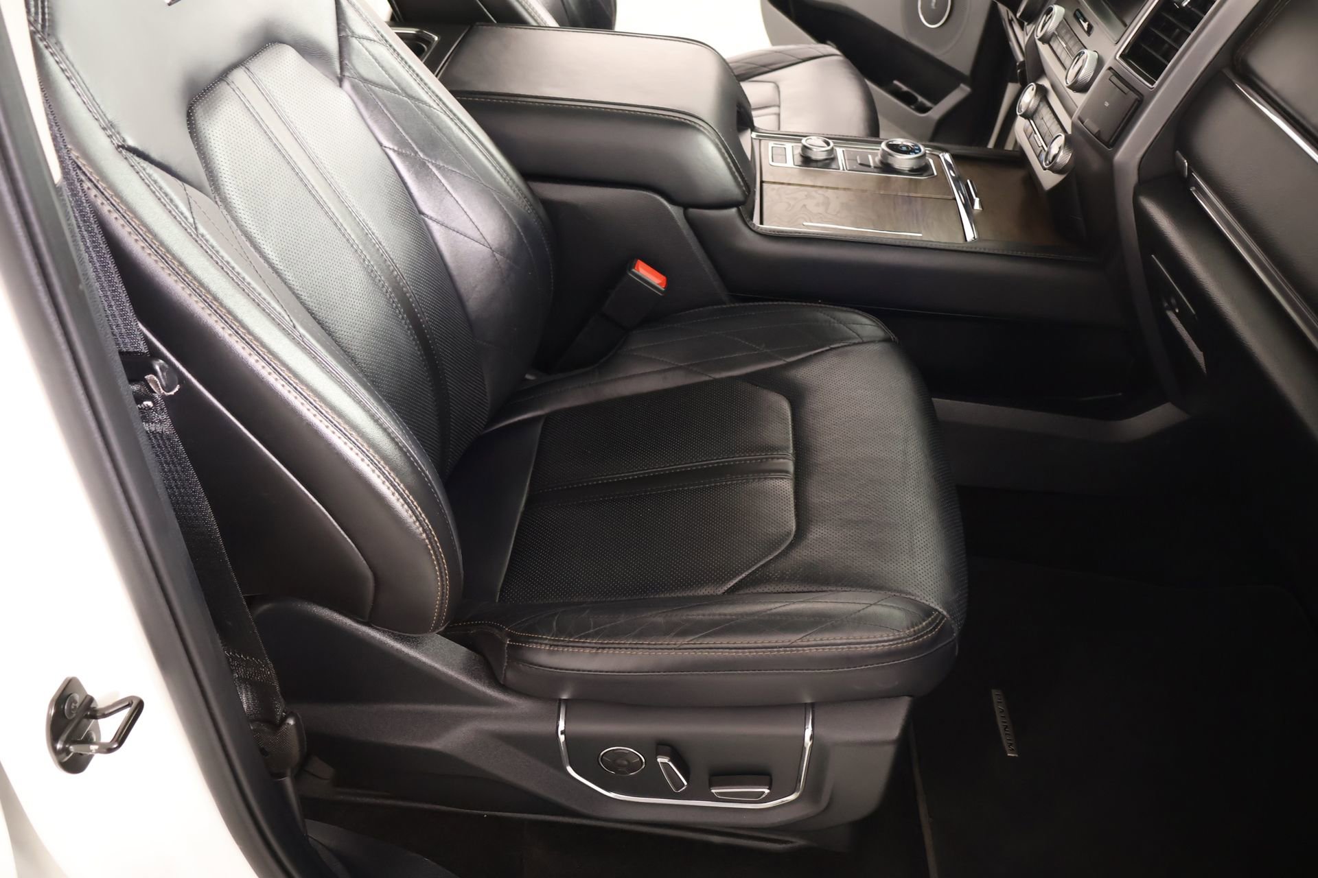 Used 2021 Ford Expedition Platinum image 15