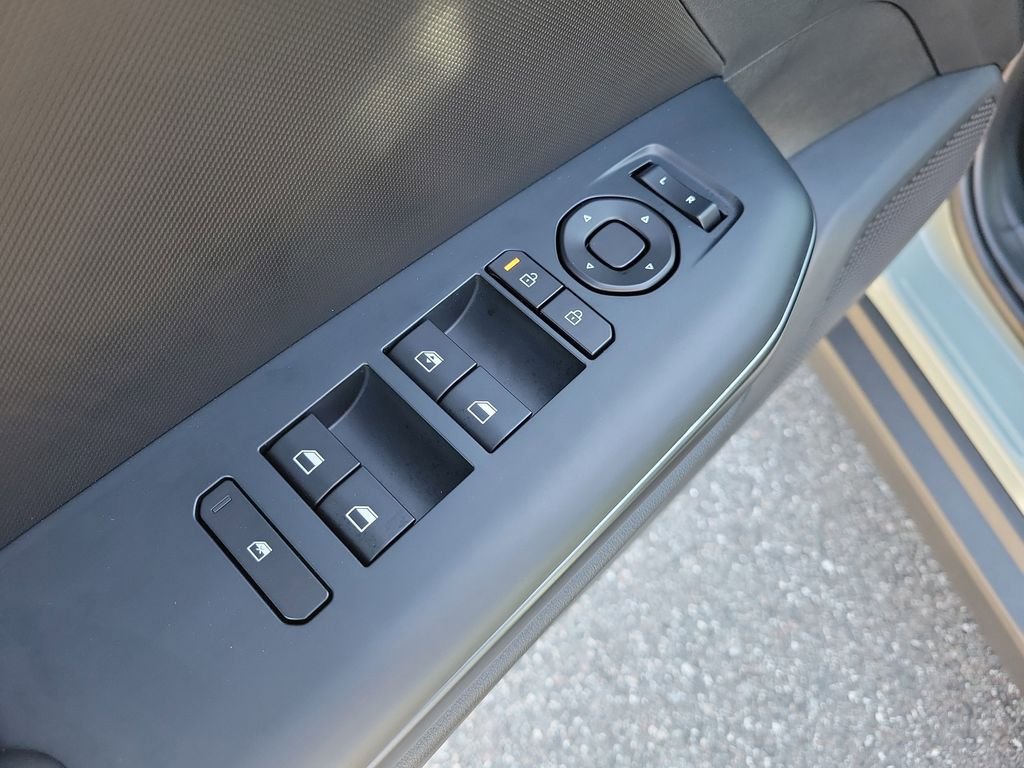 New 2026 Kia K4 LXS image 19