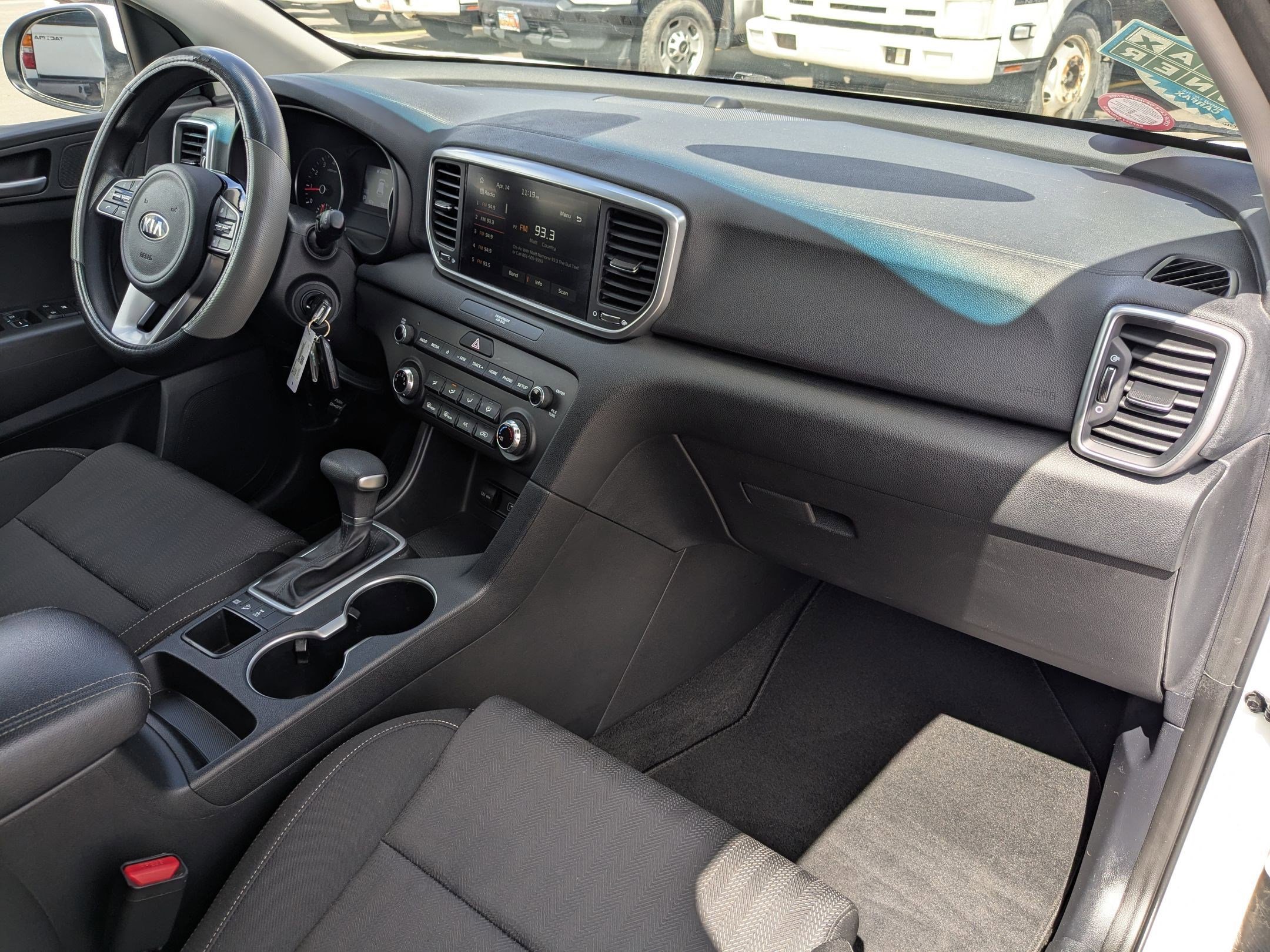 Used 2020 Kia Sportage LX image 27