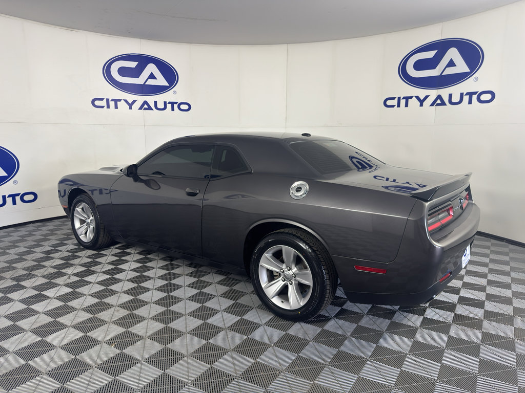 Used 2023 Dodge Challenger SXT RWD image 5