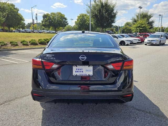 Used 2025 Nissan Altima 2.5 SV FWD image 7