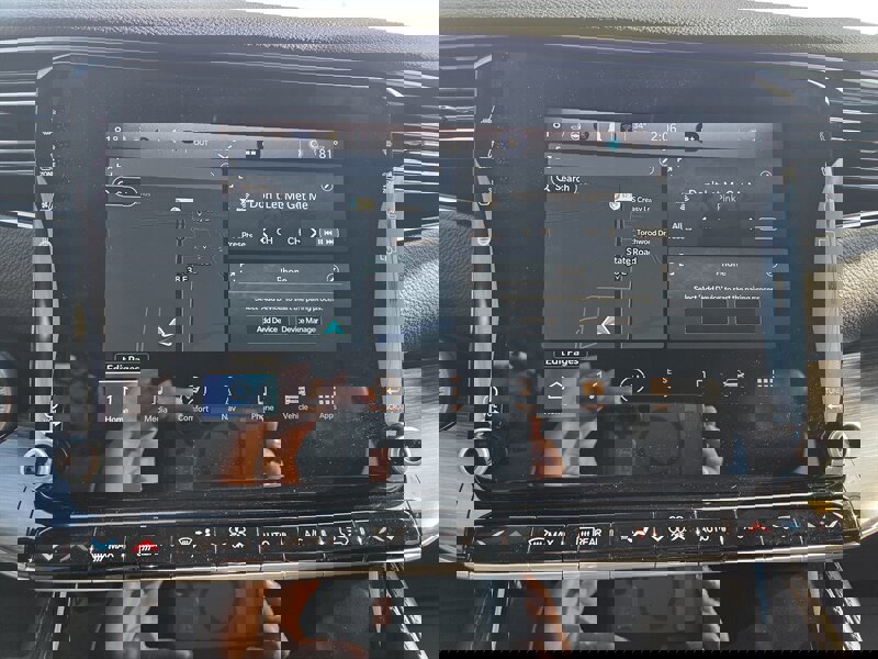 Used 2024 Jeep Wagoneer L Series II image 21