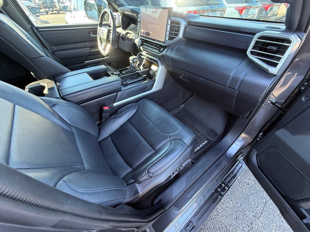 Used 2024 Toyota Sequoia Platinum AWD/4WD image 21