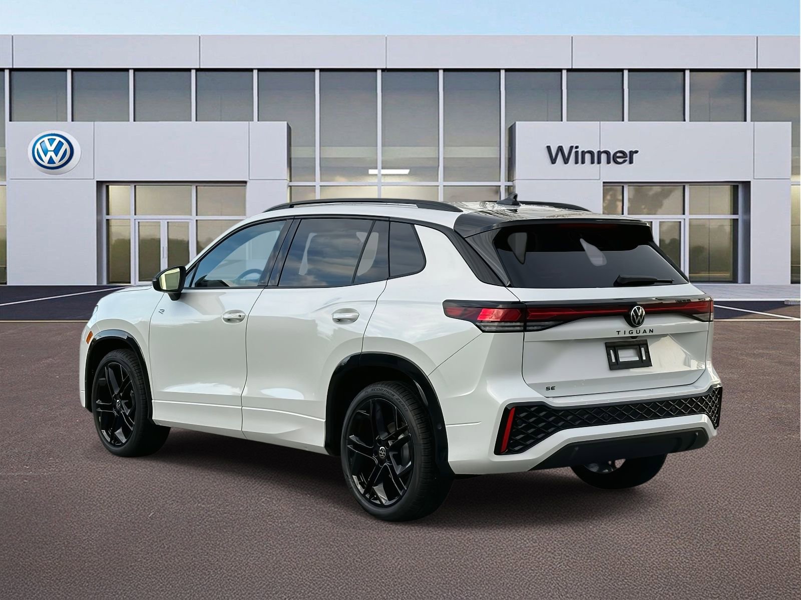 New 2026 Volkswagen Tiguan SE R-Line image 3